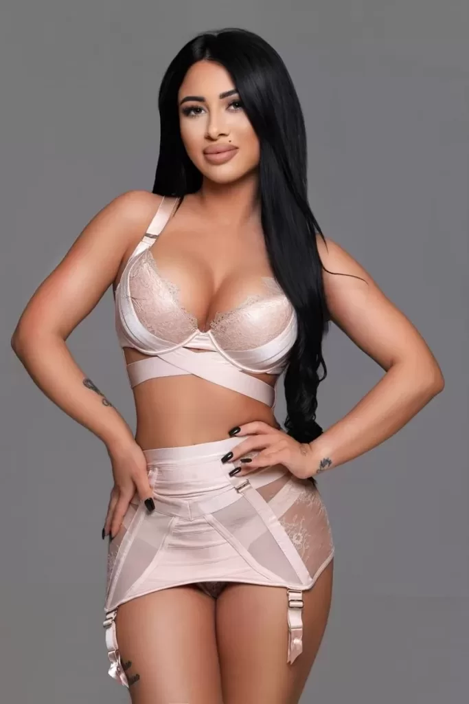 Amira, Romanian escort in Gloucester Road