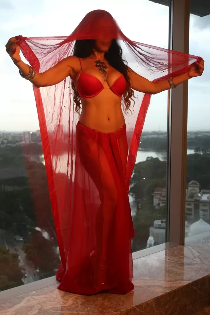 Kali, Indian escort in High St. Kensington